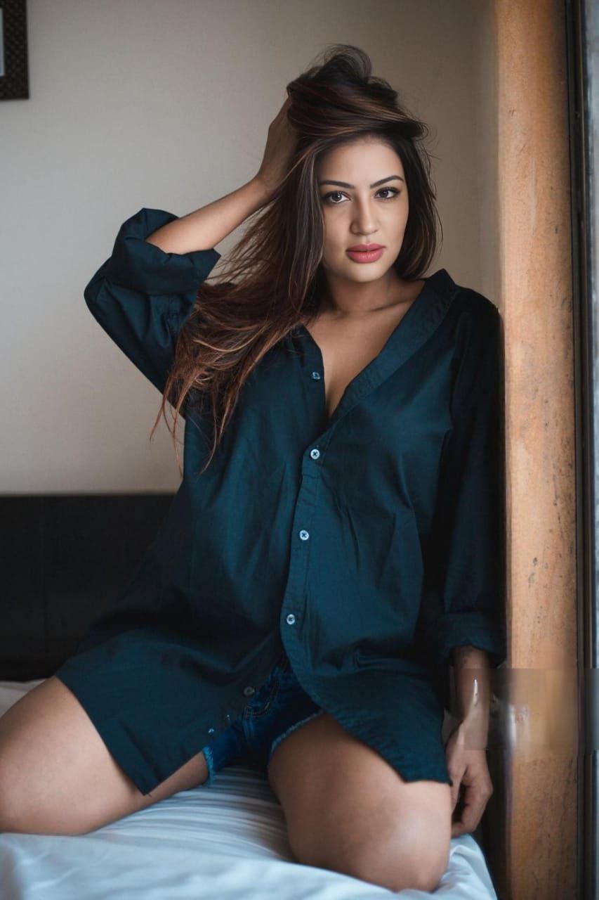 Big boobs Escort Mangalore